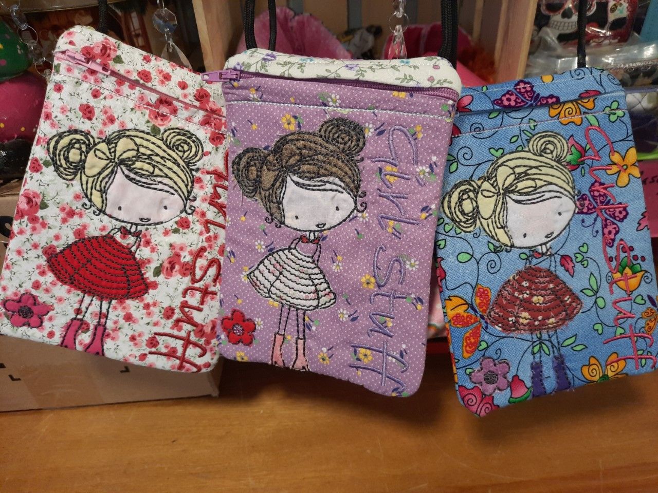 Lynnsembroidery - Girl  Purses - 2